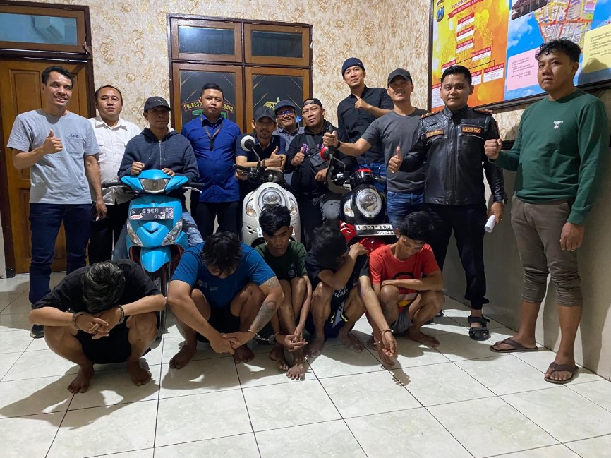 Para pelaku begal di Polsek Simokerto Surabaya