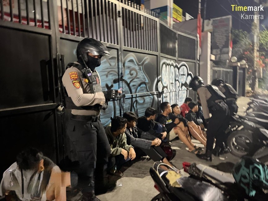 Puluhan remaja balap liar terjaring anggota Polres Tanjung Perak
