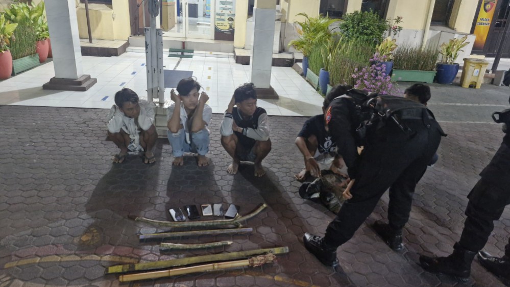 Lima anggota Gengster diamankan Respati Polrestabes Surabaya