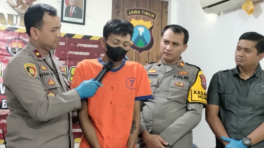 Pelaku pencurian di Polsek Wonokromo