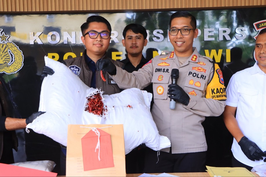 Polres Ngawi Polda Jatim.