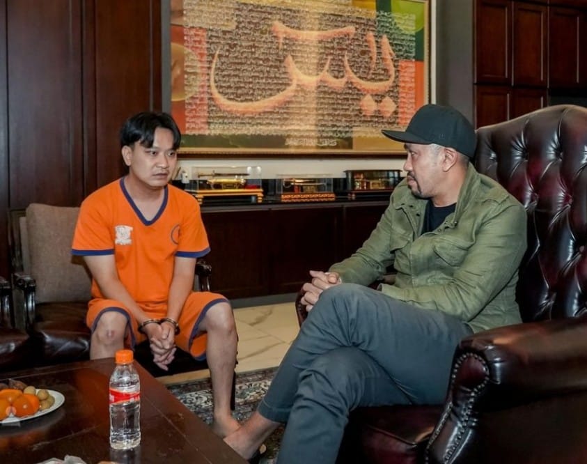 Ahmad Sahroni dengan tersangka Ivan Sugianto