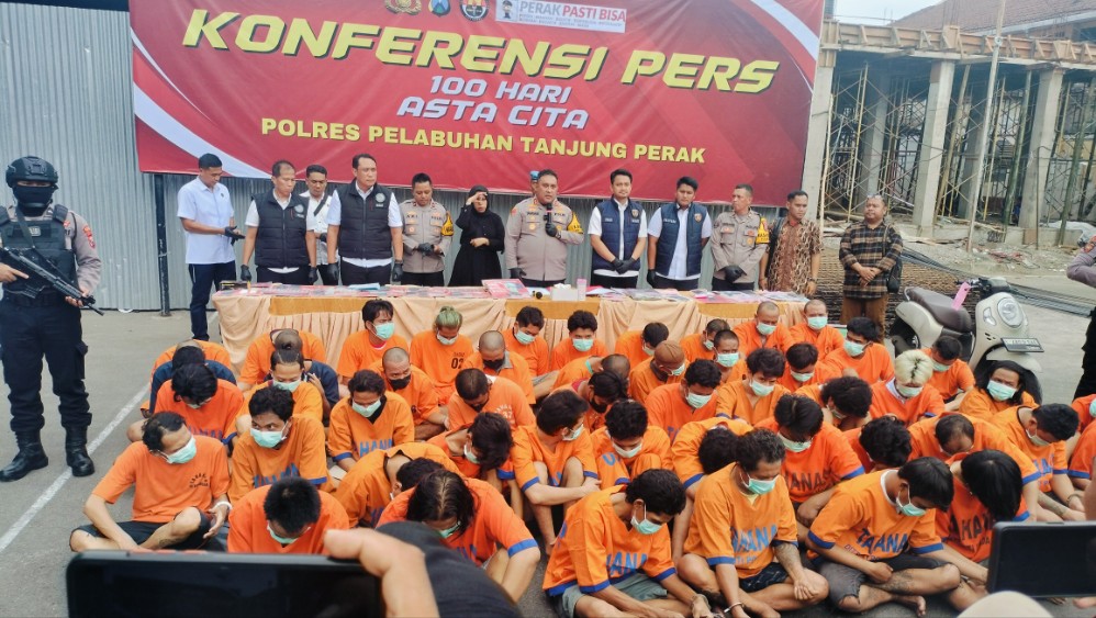 Puluhan pelaku diamankan polres Tanjung Perak dalam 100 hari kerja Presiden