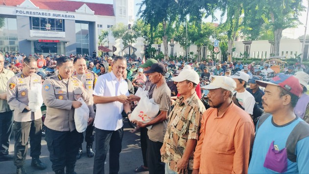 Alumni Akpol angkatan 96 di Polrestabes Surabaya