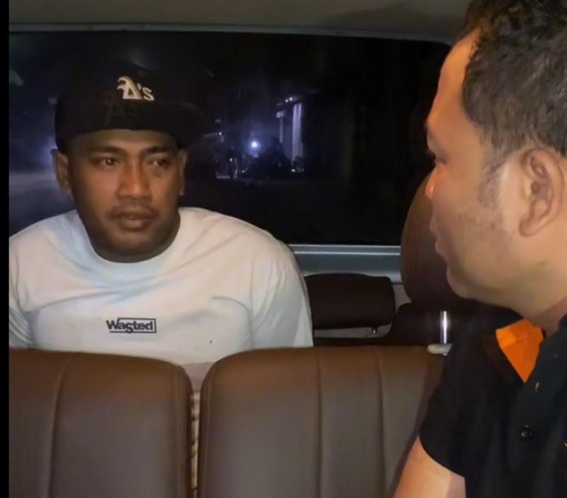Pelaku pencuri motor 