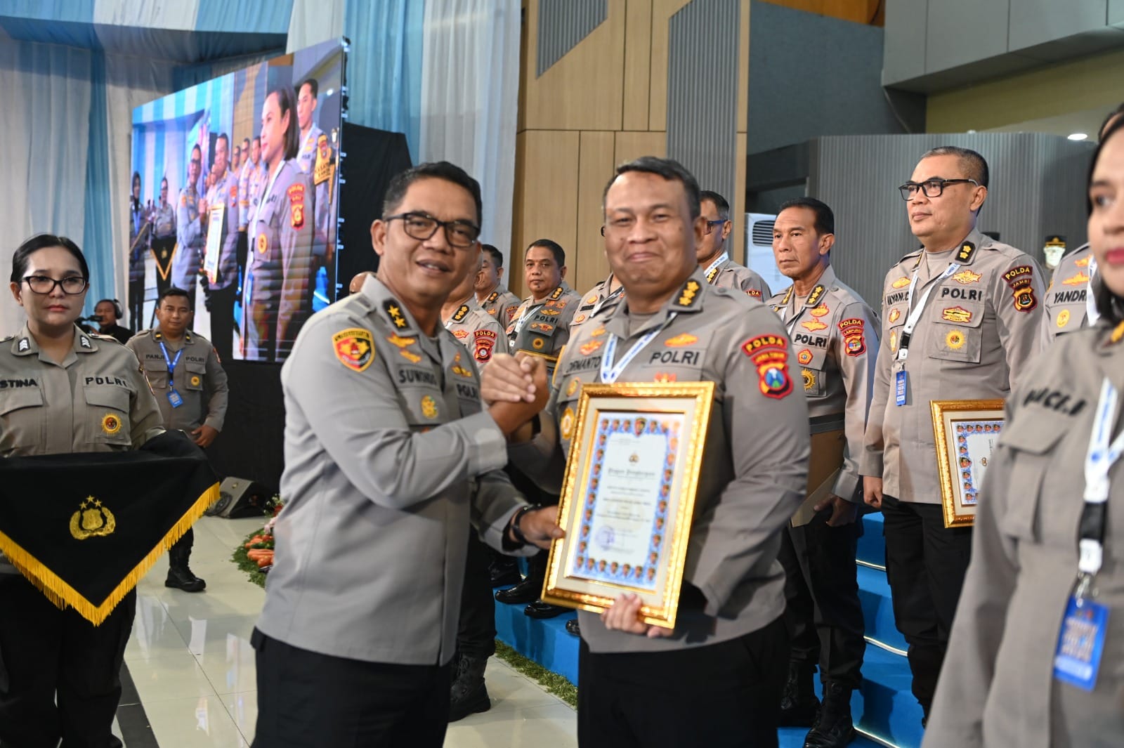 Logistik Polda Jatim raih 2 penghargaan 