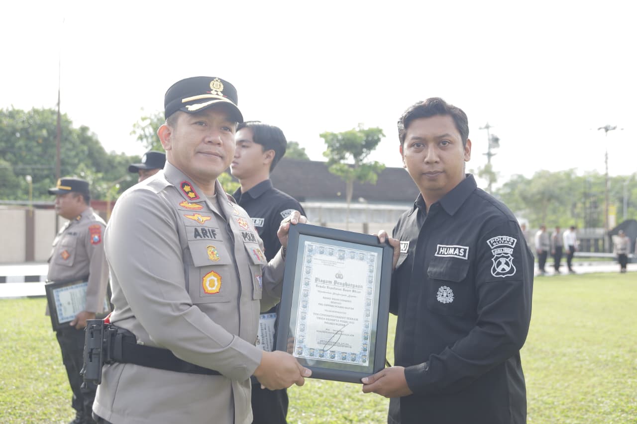 Kapolres Blitar pimpin apel jam pimpinan 