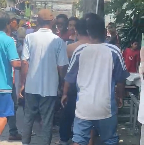 Warga saat amankan pelaku Pencurian 