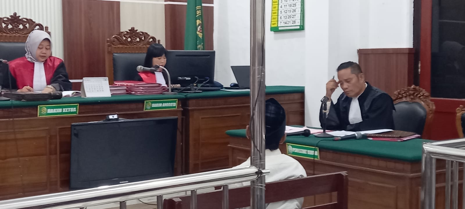 Sidang kasus narkotika di PN Surabaya