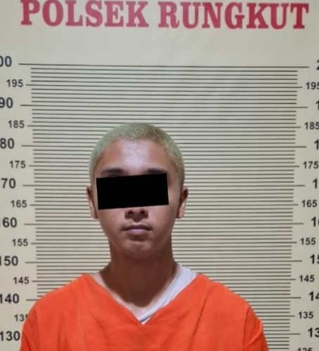 Tersangka pencurian di Polsek Rungkut