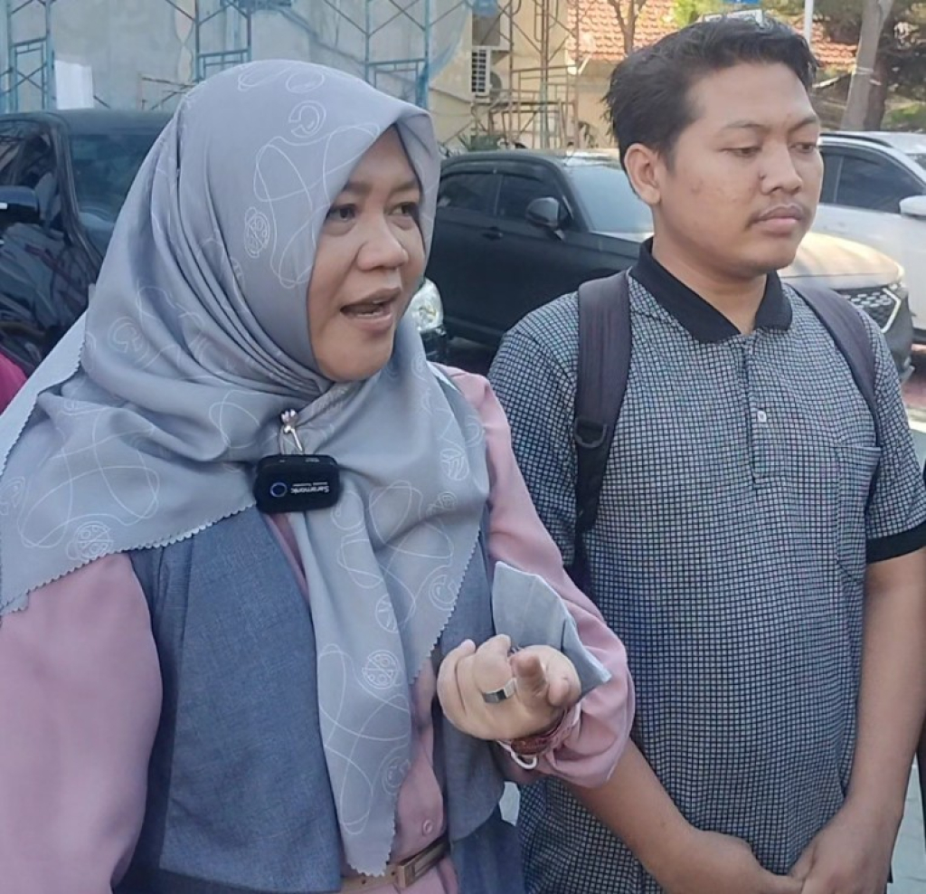 Jurnalis korban kekerasan aparat dan kuasa hukum