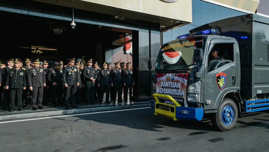 Polda Jatim kirim bantuan ke NTT